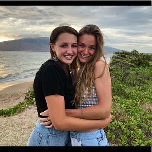 Meet your Posher, Hannah